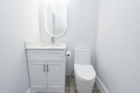 Photo 13 at 100 ROSETHORN Avenue, Pellam Park, Toronto