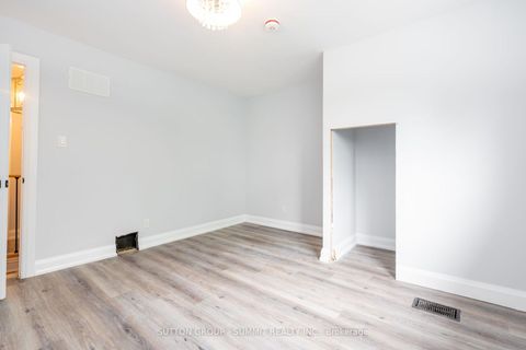 Photo 16 at 100 ROSETHORN Avenue, Pellam Park, Toronto