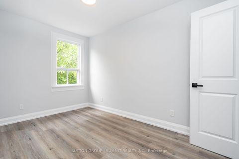 Photo 19 at 100 ROSETHORN Avenue, Pellam Park, Toronto