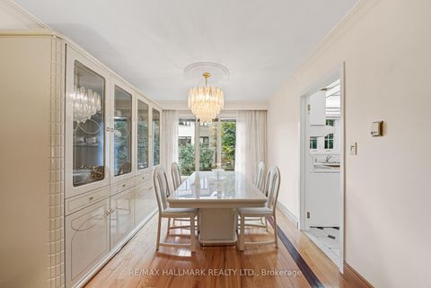Photo 8 at 53 Tobruk Crescent, Newtonbrook East, Toronto