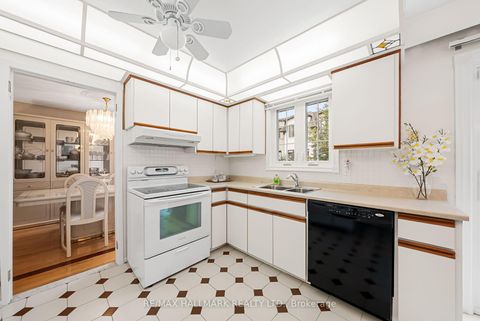 Photo 11 at 53 Tobruk Crescent, Newtonbrook East, Toronto