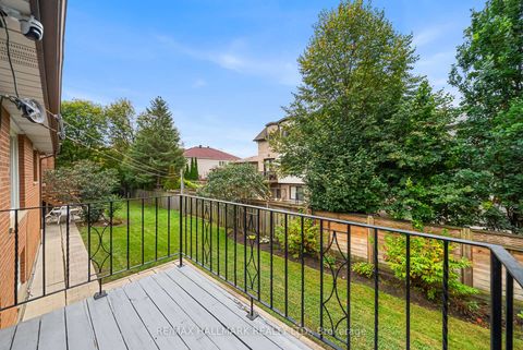 Photo 13 at 53 Tobruk Crescent, Newtonbrook East, Toronto