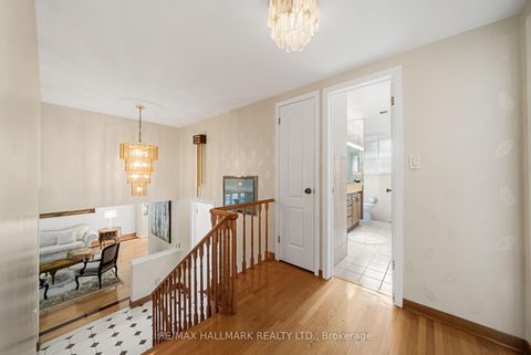 Photo 14 at 53 Tobruk Crescent, Newtonbrook East, Toronto
