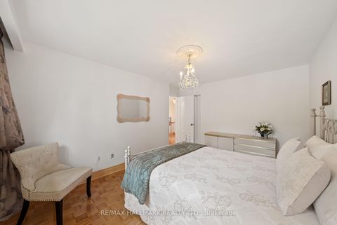 Photo 22 at 53 Tobruk Crescent, Newtonbrook East, Toronto