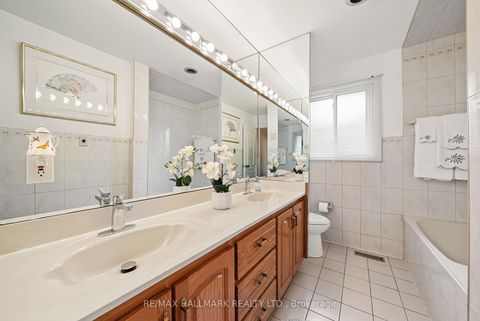 Photo 23 at 53 Tobruk Crescent, Newtonbrook East, Toronto