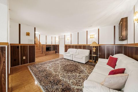 Photo 32 at 53 Tobruk Crescent, Newtonbrook East, Toronto