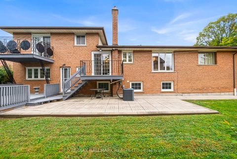 Photo 37 at 53 Tobruk Crescent, Newtonbrook East, Toronto