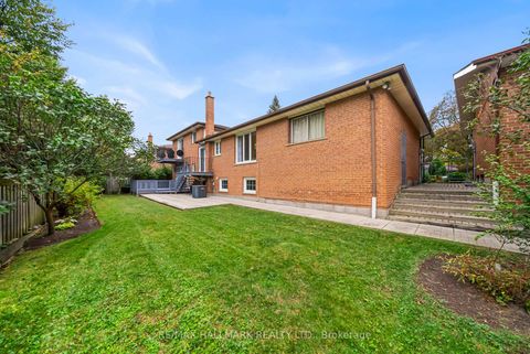 Photo 39 at 53 Tobruk Crescent, Newtonbrook East, Toronto