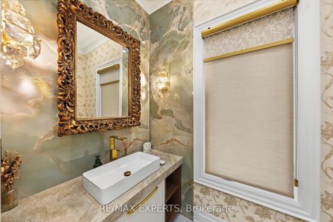 Photo 12 at 33 Highland Creek Court, Kleinburg, Vaughan