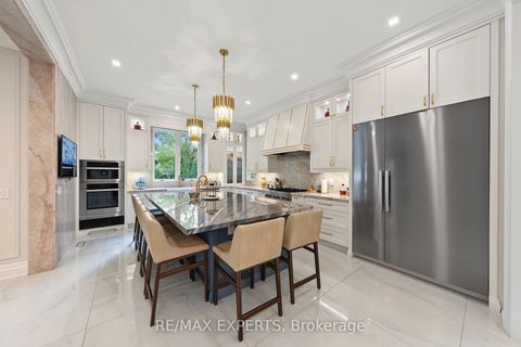 Photo 20 at 33 Highland Creek Court, Kleinburg, Vaughan