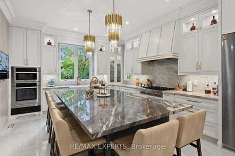 Photo 21 at 33 Highland Creek Court, Kleinburg, Vaughan