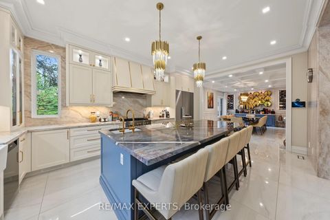 Photo 23 at 33 Highland Creek Court, Kleinburg, Vaughan