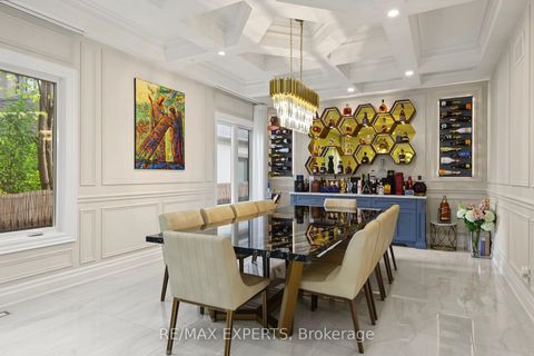 Photo 24 at 33 Highland Creek Court, Kleinburg, Vaughan