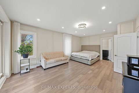 Photo 29 at 33 Highland Creek Court, Kleinburg, Vaughan