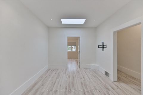 Photo 8 at 233 Cedarvale Avenue, Lumsden, Toronto