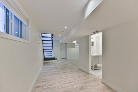 Photo 18 at 233 Cedarvale Avenue, Lumsden, Toronto