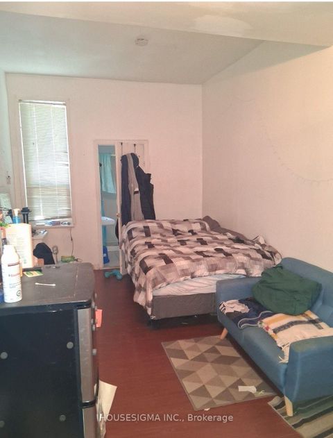 Photo 18 at 888 Dundas Street E, South Riverdale, Toronto