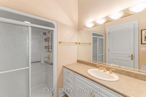 Photo 23 at 65 Offord Crescent, Bayview Southeast, Aurora