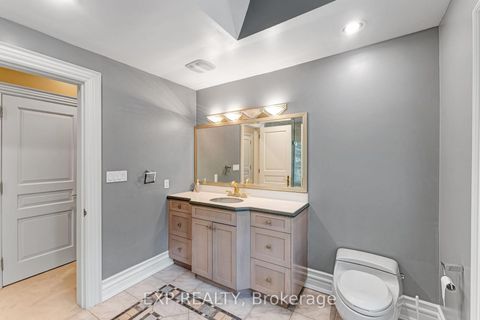 Photo 31 at 65 Offord Crescent, Bayview Southeast, Aurora