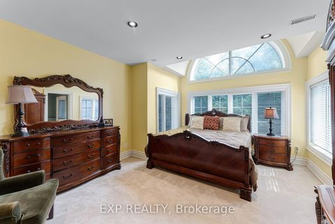 Photo 33 at 65 Offord Crescent, Bayview Southeast, Aurora