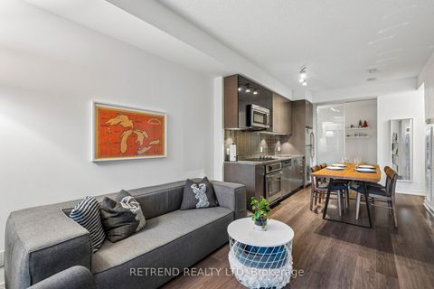 Photo 11 at 214 - 98 Lillian Street, Mount Pleasant West, Toronto