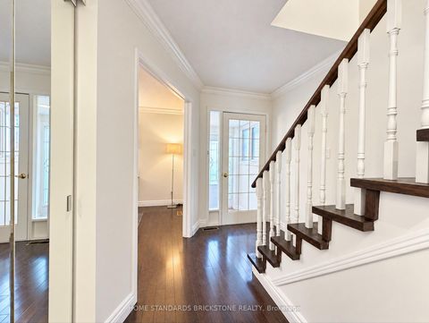 Photo 1 at 171 Brownridge Drive, Brownridge, Vaughan