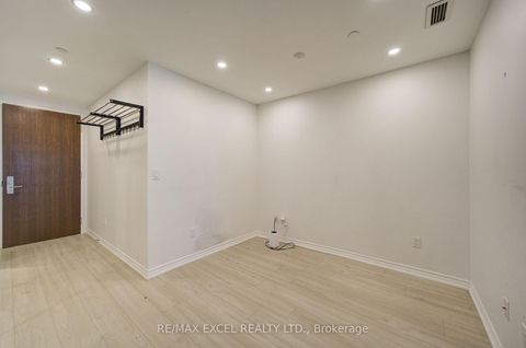 Photo 14 at 503 - 386 Yonge Street, Bay Street Corridor, Toronto