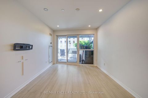 Photo 26 at 503 - 386 Yonge Street, Bay Street Corridor, Toronto
