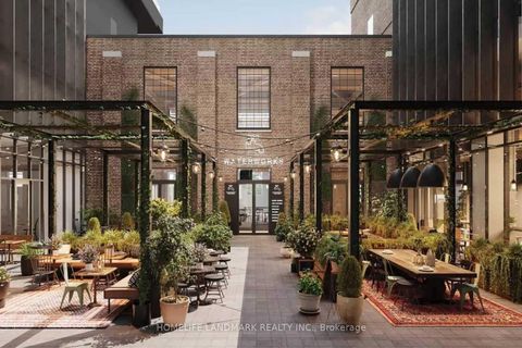 Photo 8 at 631 - 505 Richmond Street W, Waterfront Communities C1, Toronto