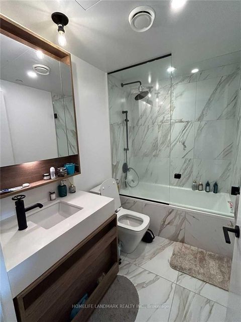 Photo 18 at 631 - 505 Richmond Street W, Waterfront Communities C1, Toronto