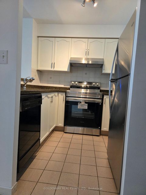 Photo 10 at 402 - 18 Pemberton Avenue, Newtonbrook East, Toronto