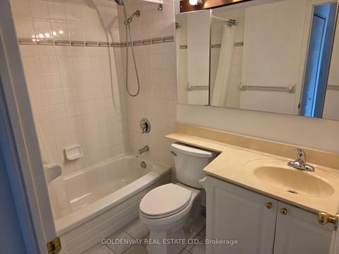 Photo 13 at 402 - 18 Pemberton Avenue, Newtonbrook East, Toronto