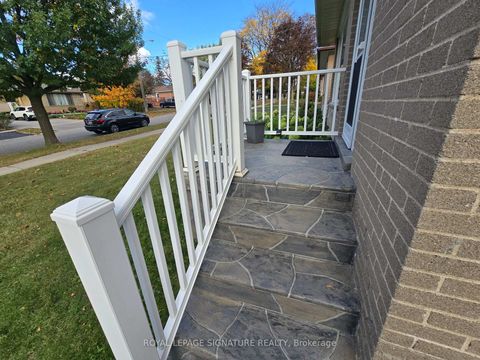 Photo 3 at 7 Scotchdale Avenue, Eglinton East, Toronto