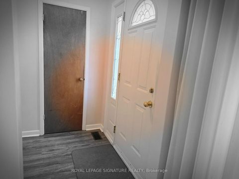 Photo 4 at 7 Scotchdale Avenue, Eglinton East, Toronto
