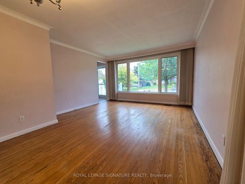 Photo 5 at 7 Scotchdale Avenue, Eglinton East, Toronto
