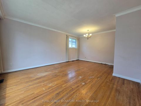 Photo 6 at 7 Scotchdale Avenue, Eglinton East, Toronto