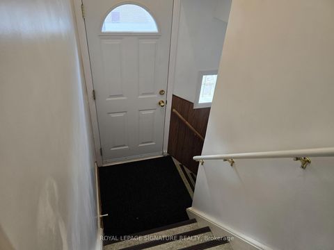 Photo 11 at 7 Scotchdale Avenue, Eglinton East, Toronto
