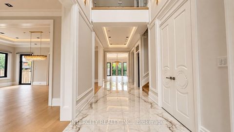 Photo 4 at 1 Silvergrove Road, Windfields, Toronto