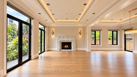 Photo 5 at 1 Silvergrove Road, Windfields, Toronto