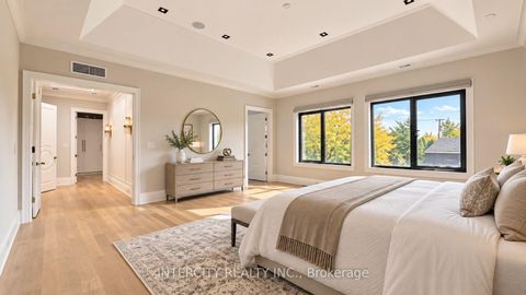Photo 16 at 1 Silvergrove Road, Windfields, Toronto