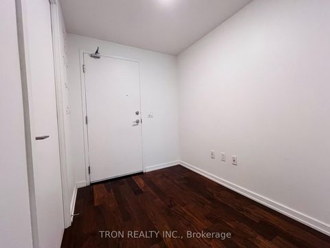 Photo 2 at 526 - 47 Lower River Street, Moss Park, Toronto