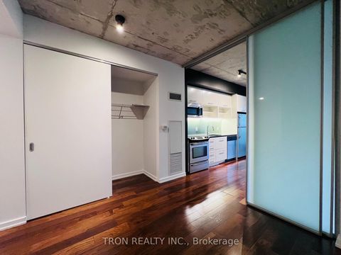 Photo 6 at 526 - 47 Lower River Street, Moss Park, Toronto