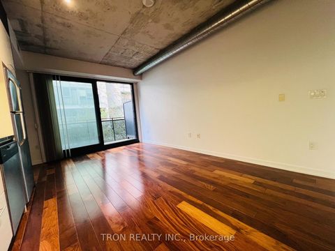 Photo 10 at 526 - 47 Lower River Street, Moss Park, Toronto