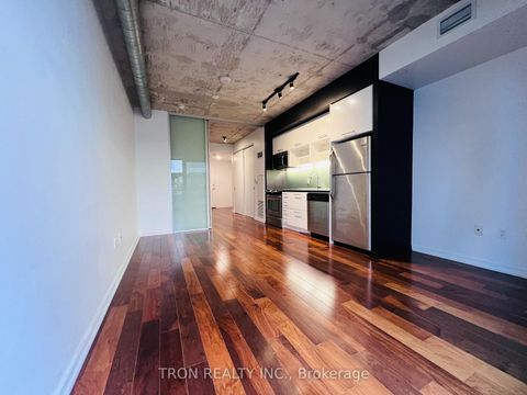 Photo 11 at 526 - 47 Lower River Street, Moss Park, Toronto
