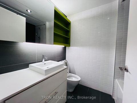 Photo 13 at 526 - 47 Lower River Street, Moss Park, Toronto