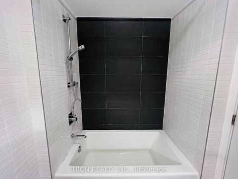 Photo 14 at 526 - 47 Lower River Street, Moss Park, Toronto