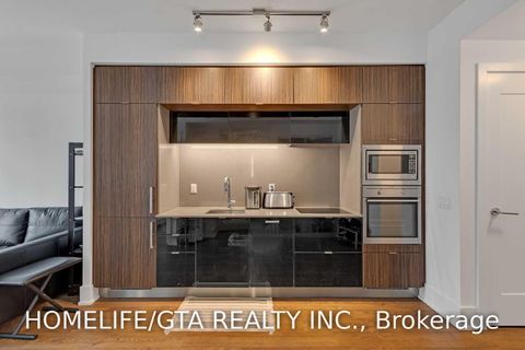 Photo 2 at 3202 - 10 York Street, Waterfront Communities C1, Toronto