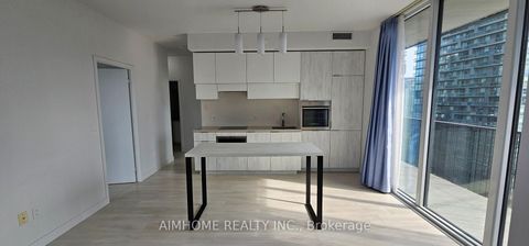 Photo 2 at 1711 - 8 Eglinton Avenue E, Mount Pleasant West, Toronto