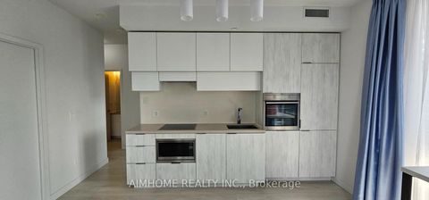 Photo 3 at 1711 - 8 Eglinton Avenue E, Mount Pleasant West, Toronto