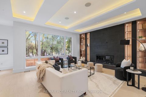 Photo 4 at 162 Church Avenue, Willowdale East, Toronto